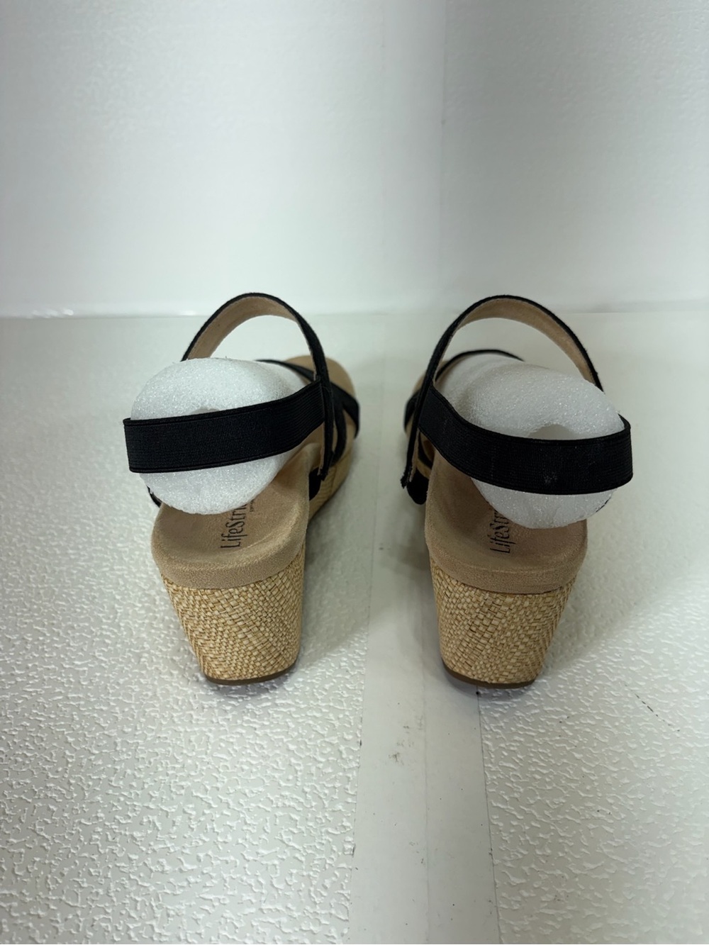 Life Stride Black Cross-Strap Wedge Sandals s317 - Picture 2 of 6